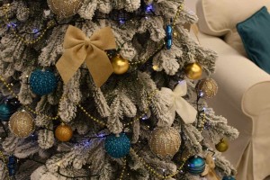 christmas-decorations-christmas-tree